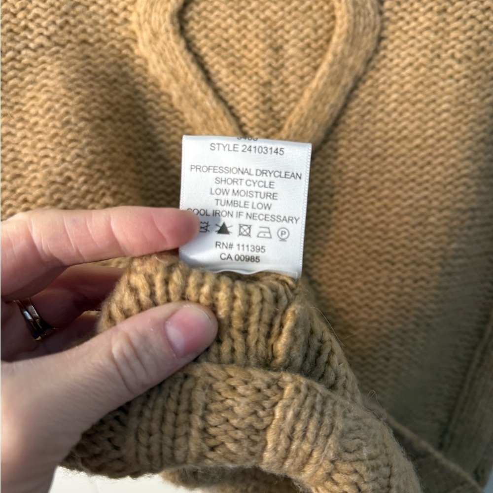 Tory Burch Cable Knit Sleeveless Tan Sweater, Size M - Picture 6 of 8